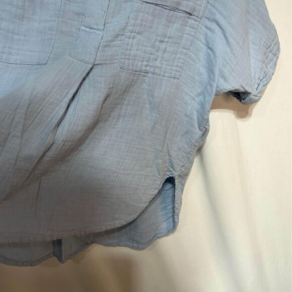 Woman’s muslin style collared shirt. Size medium. Light blue. Relaxed fit. - Picture 4 of 7